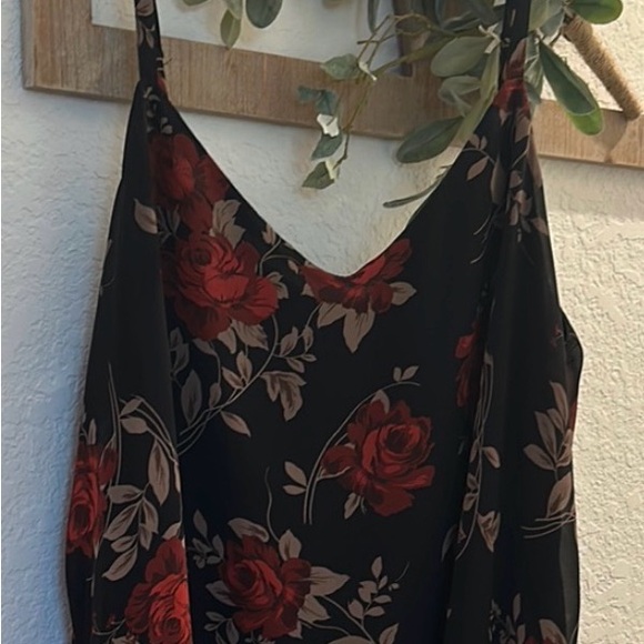 Floral Black and Red Women's Top - Picture 2 of 3